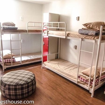 Kimchee Busan Downtown Guesthouse Экстерьер фото