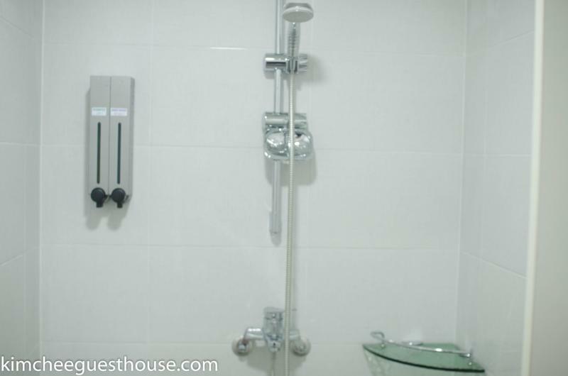 Kimchee Busan Downtown Guesthouse Экстерьер фото
